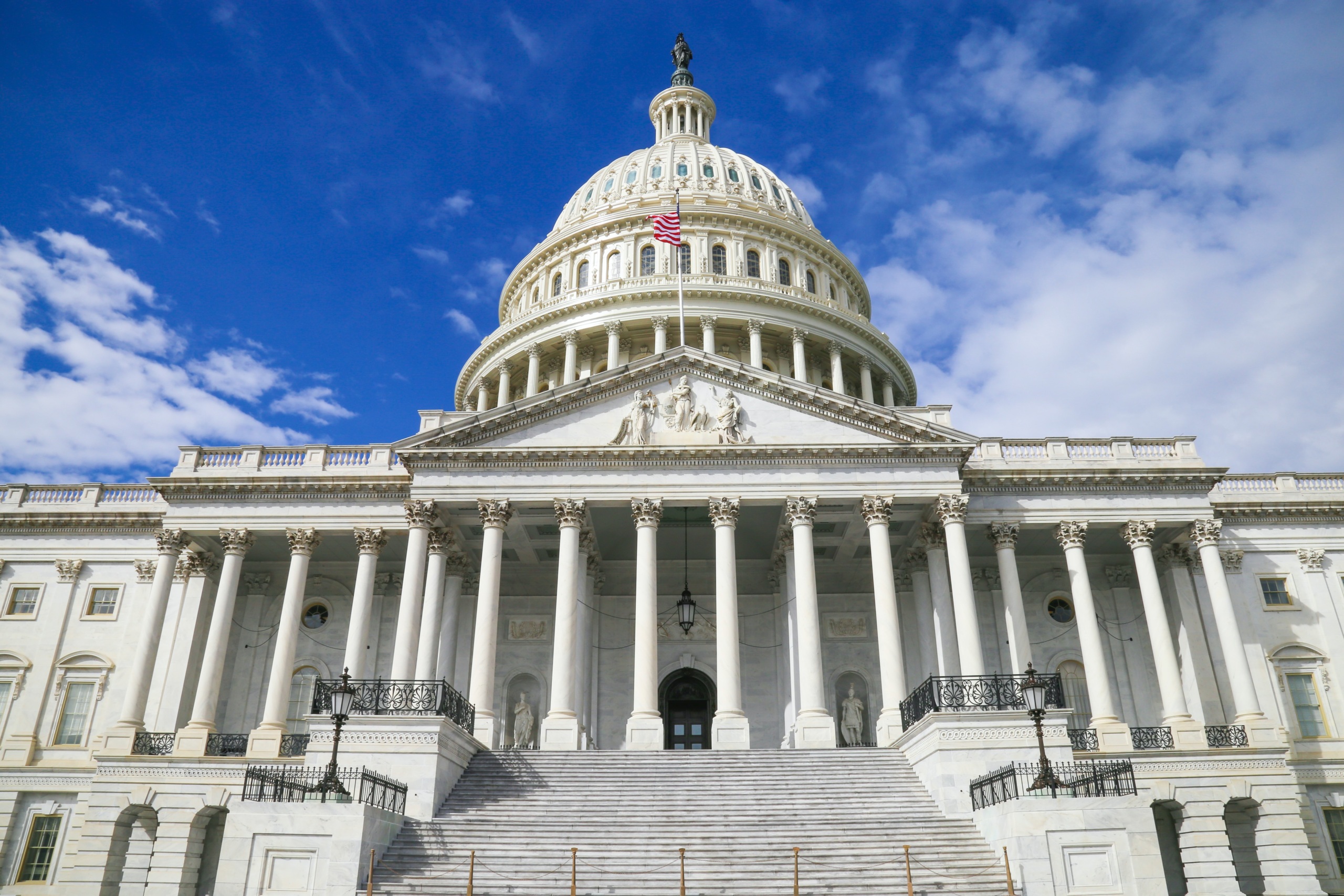 Issue One applauds creation of pay floor for House staffers, cementing a  longstanding Issue One priority - Issue One